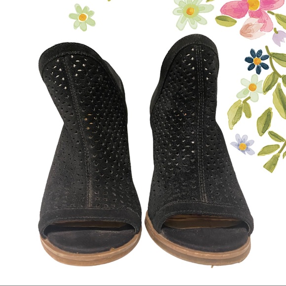 Lucky Brand Open Toe Booties in good condition perfect for Fall! - Picture 3 of 6